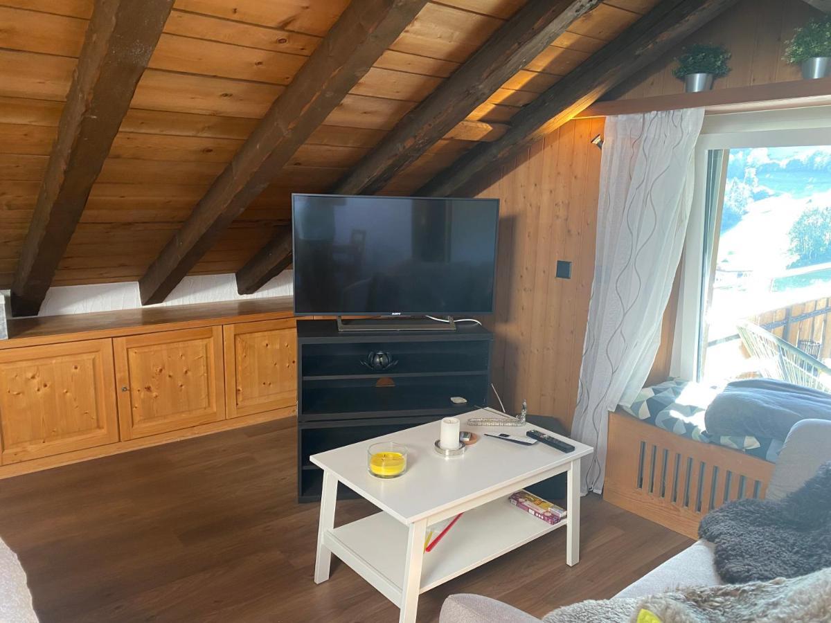 Dachwohnung In Der Mitte Von Laax-Dorf 외부 사진